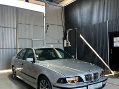 Photo of the vehicle BMW 5 Series