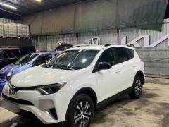 Сүрөт унаа Toyota RAV4