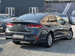 Photo of the vehicle Hyundai Sonata