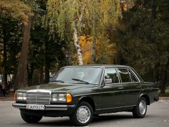 Фото авто Mercedes-Benz W123