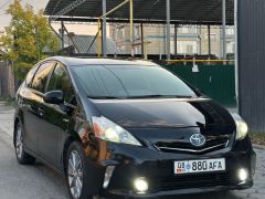 Фото авто Toyota Prius v (+)