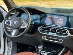 Photo of the vehicle BMW X7