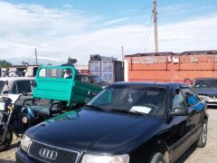 Photo of the vehicle Audi 100