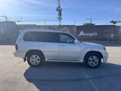 Photo of the vehicle Lexus LX