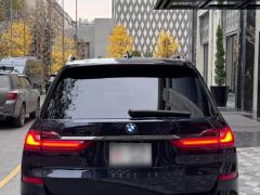 Photo of the vehicle BMW X7