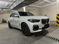 Photo of the vehicle BMW X5