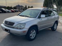 Photo of the vehicle Lexus RX