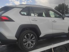 Сүрөт унаа Toyota RAV4