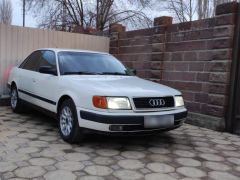 Photo of the vehicle Audi 100