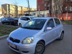 Сүрөт унаа Toyota Vitz