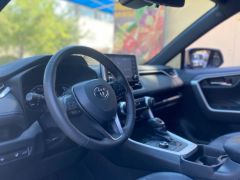 Сүрөт унаа Toyota RAV4