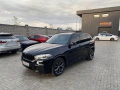 Photo of the vehicle BMW X5