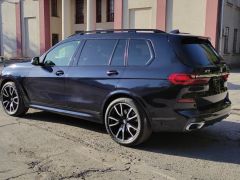 Фото авто BMW X7