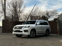 Photo of the vehicle Lexus LX