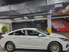 Photo of the vehicle Hyundai Sonata