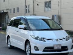 Photo of the vehicle Toyota Estima