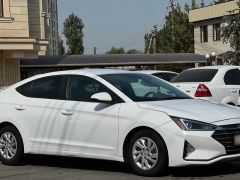 Сүрөт унаа Hyundai Elantra