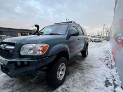 Сүрөт унаа Toyota Sequoia