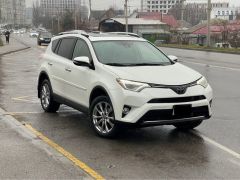 Сүрөт унаа Toyota RAV4