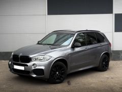 Photo of the vehicle BMW X5