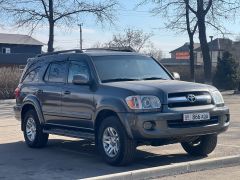 Сүрөт унаа Toyota Sequoia