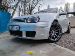 Сүрөт унаа Volkswagen Golf GTI