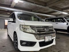 Фото авто Honda Stepwgn