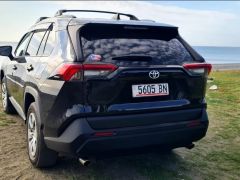 Сүрөт унаа Toyota RAV4