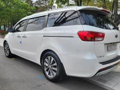 Фото авто Kia Carnival