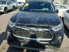 Photo of the vehicle Toyota Highlander