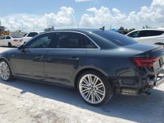 Photo of the vehicle Audi A4