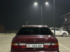 Фото авто Mercedes-Benz W124