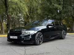 Photo of the vehicle BMW 5 Series