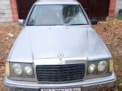 Photo of the vehicle Mercedes-Benz W124