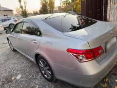 Photo of the vehicle Lexus ES