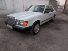 Photo of the vehicle Mercedes-Benz W124