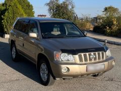 Photo of the vehicle Toyota Kluger