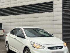 Photo of the vehicle Hyundai Accent