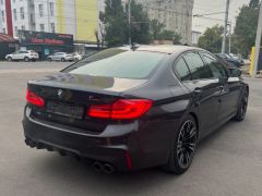 Photo of the vehicle BMW M5