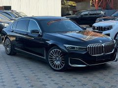 Photo of the vehicle BMW 7 Series