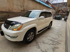 Photo of the vehicle Lexus GX