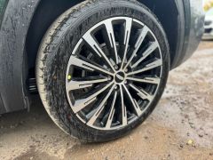 Сүрөт унаа Geely Monjaro