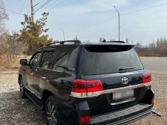 Photo of the vehicle Toyota Land Cruiser