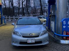 Photo of the vehicle Lexus HS