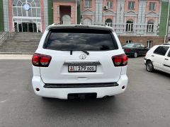 Сүрөт унаа Toyota Sequoia