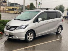 Сүрөт унаа Honda Freed