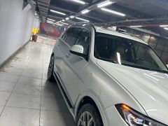 Фото авто BMW X7