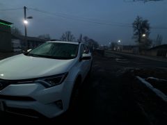 Сүрөт унаа Toyota RAV4