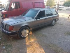 Сүрөт унаа Mercedes-Benz W124