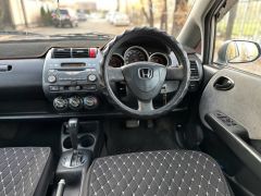 Фото авто Honda Fit